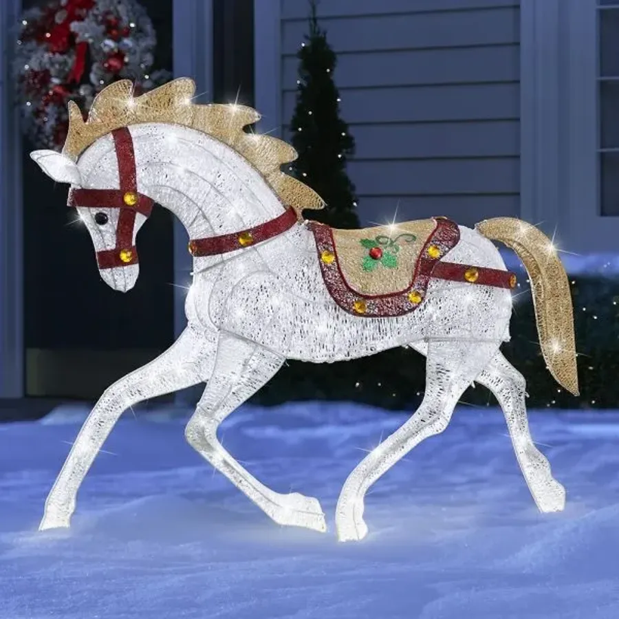 Christmas - the Twinkling Lawn Sculpture Stallion