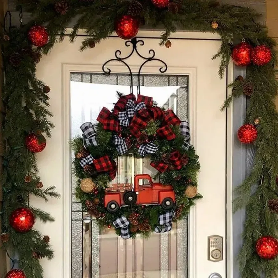 Christmas - Red Truck Christmas Wreath