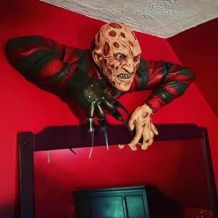 Creepy Freddy Krueger Grave Walker Sculpture