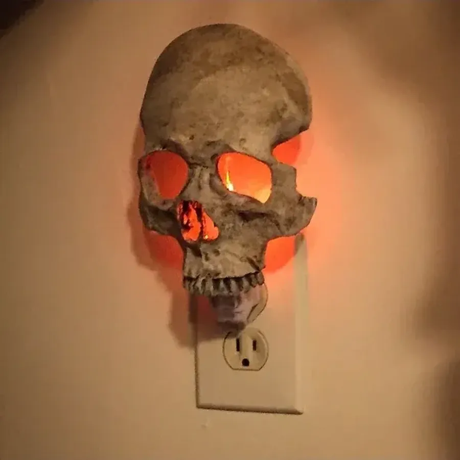 Human Skull Light