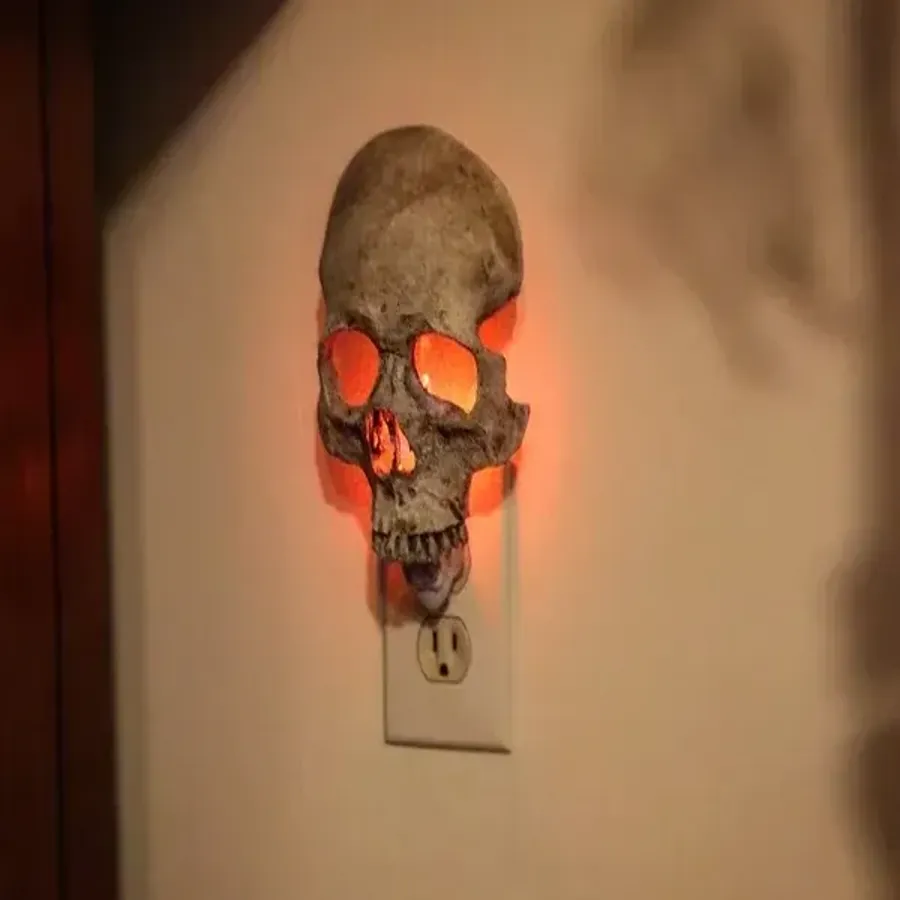 Human Skull Light