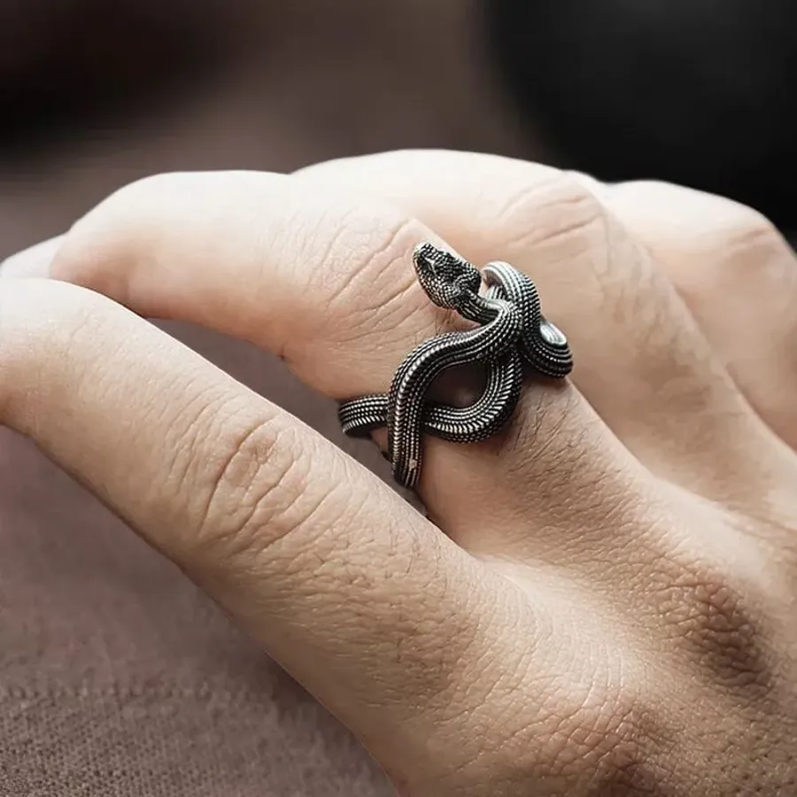 Delicate Snake Ring