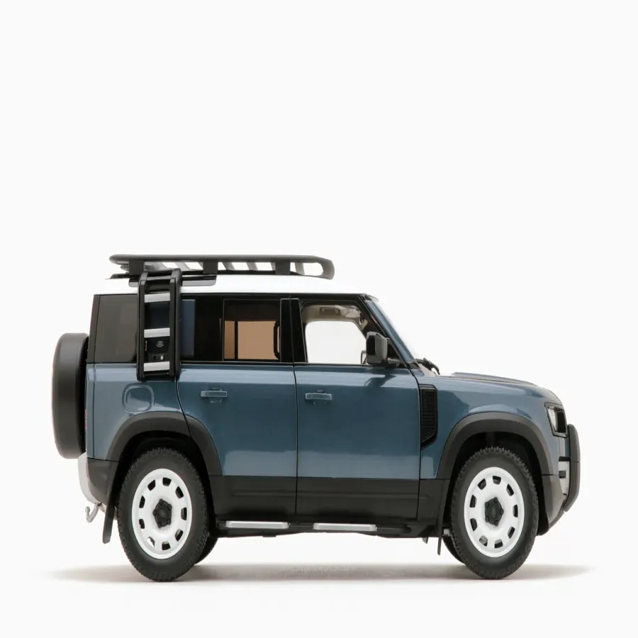 Land Rover Defender 110 2020 Tasman Blue 1:18