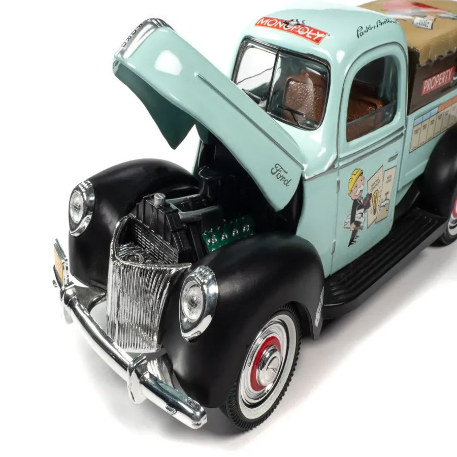 Monopoly 1940 Property Management Truck w/Resin Figure 1:18 Scale