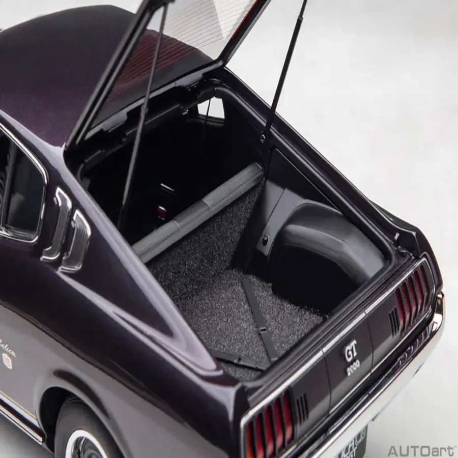 Toyota Celica Liftback 2000Gt (Ra25) 1973 Dark Purple - Autoart Scale 1:18