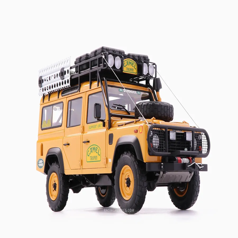 Land Rover Defender 110 “Camel Trophy” Sabah-Malaysia – 1993 1:18