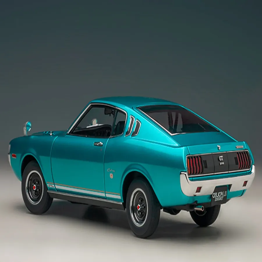 Toyota Celica Liftback 2000GT 1973 (RA25) - 1:18 Scale Model Car